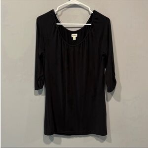Hatley Size Medium Round Neck Blouse in Black